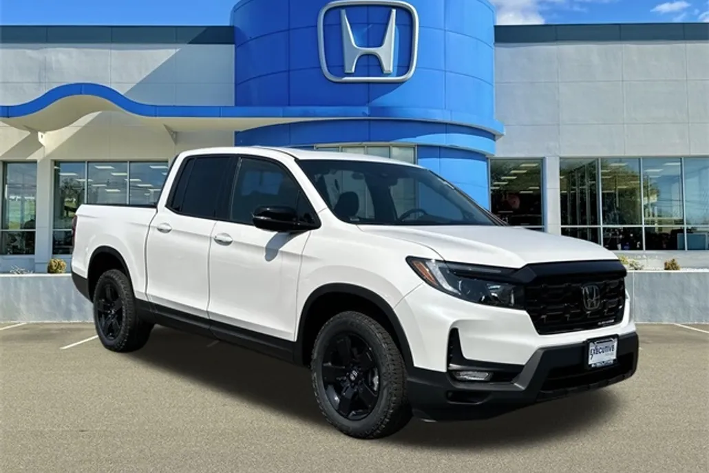 2025 Honda Ridgeline Black Edition photo 1
