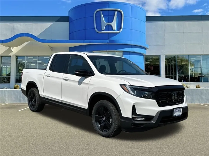 2025 Honda Ridgeline Black Edition photo 1
