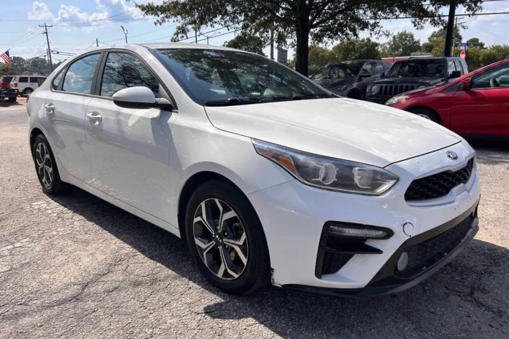 2019 Kia Forte FE photo 1