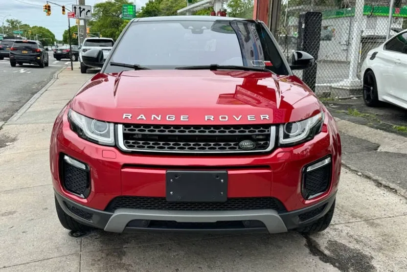 2018 Land Rover Range Rover Evoque SE Premium photo 1