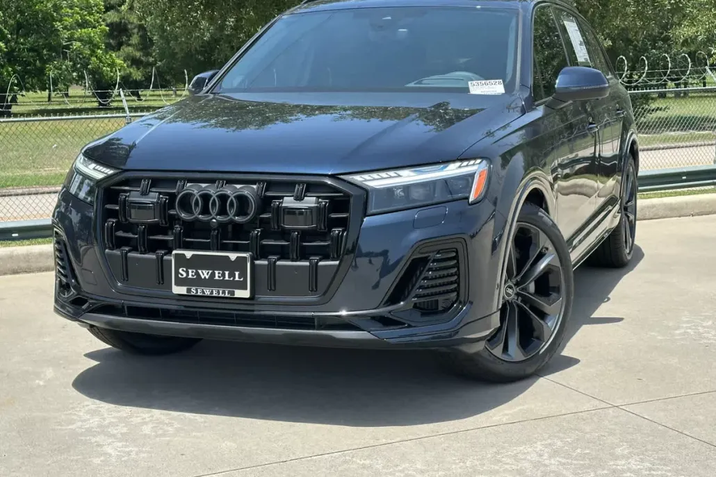 2025 Audi Q7 55 Premium photo 1