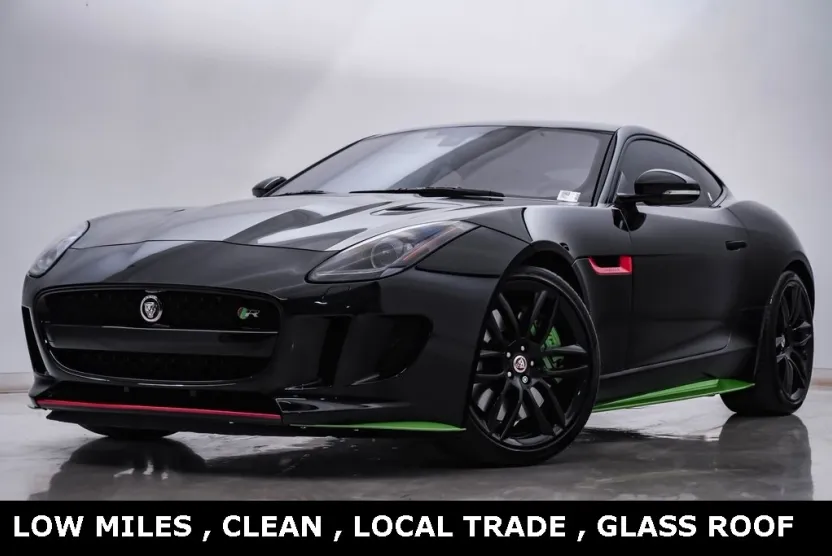 2017 Jaguar F-TYPE R photo 1