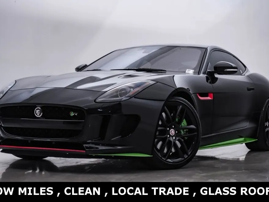 2017 Jaguar F-TYPE R photo 1