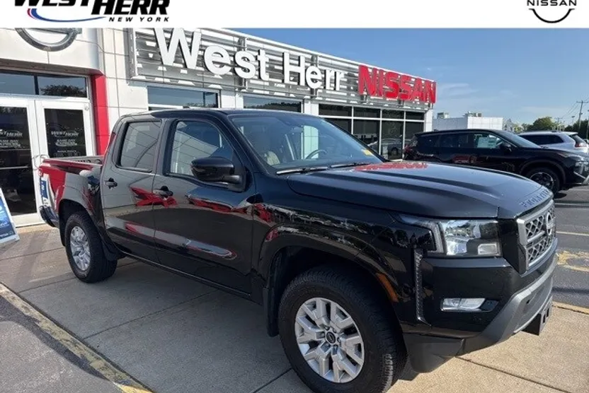 2023 Nissan Frontier SV photo 1
