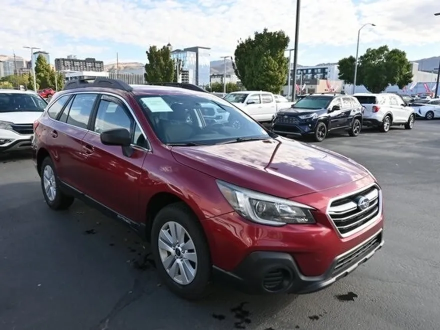 2018 Subaru Outback 2.5i photo 1