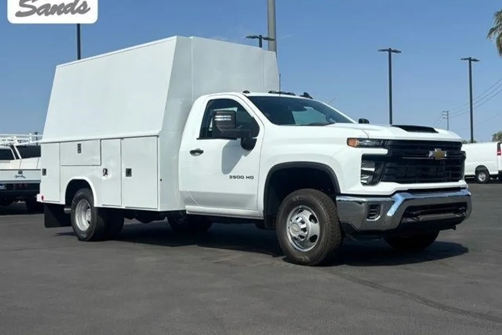 2025 Chevrolet Silverado 3500HD Work Truck photo 1