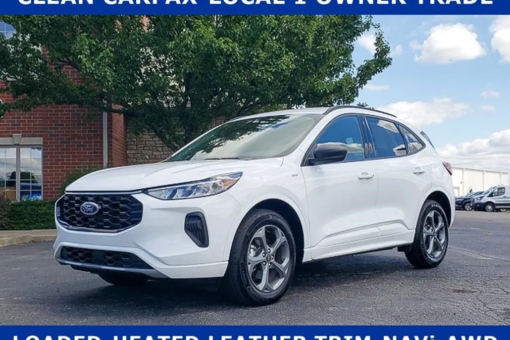 2023 Ford Escape ST-Line photo 1