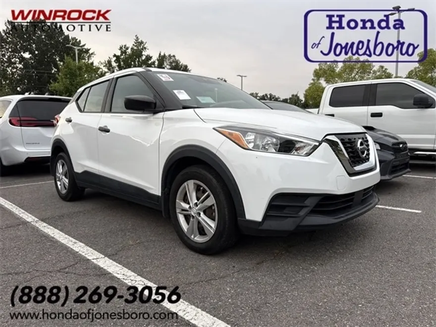 2020 Nissan Kicks S photo 1