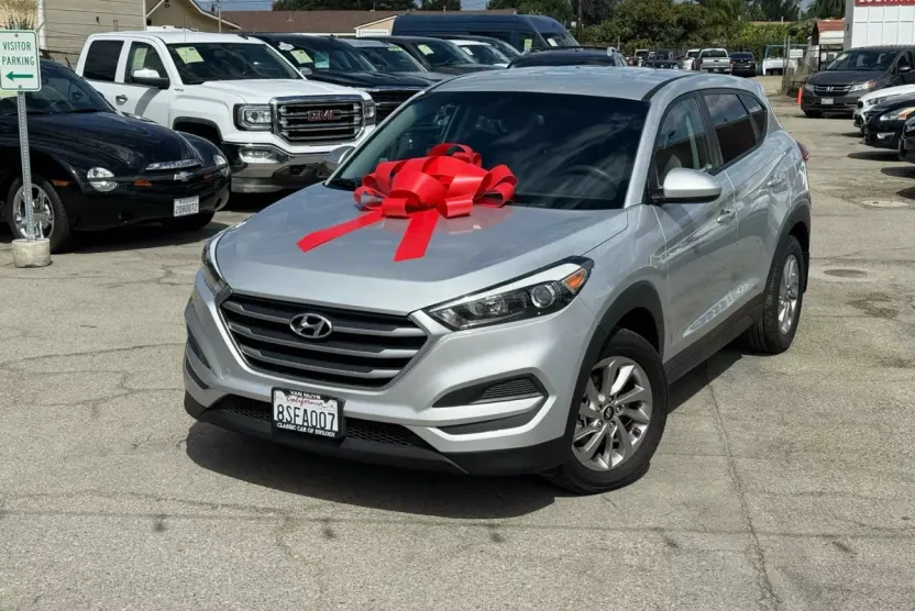 2018 Hyundai Tucson SE photo 1
