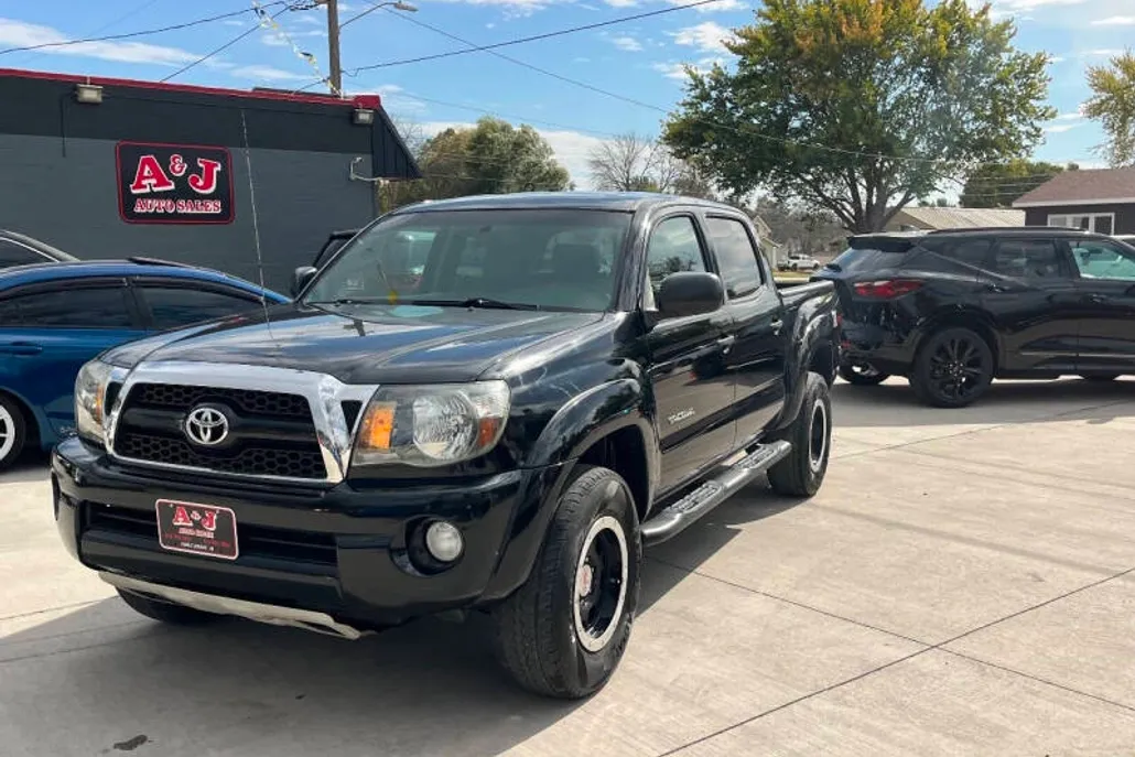 2011 Toyota Tacoma V6 photo 1