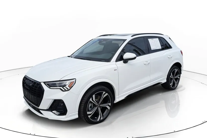 2024 Audi Q3 Premium Plus photo 1