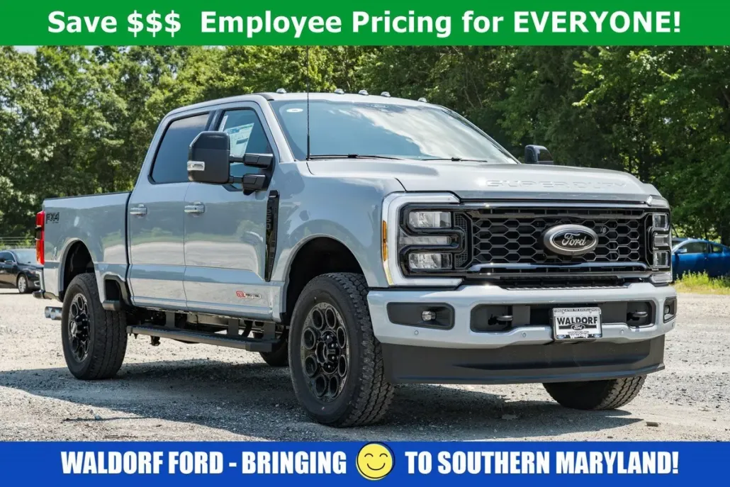 2025 Ford F-250 Lariat photo 1