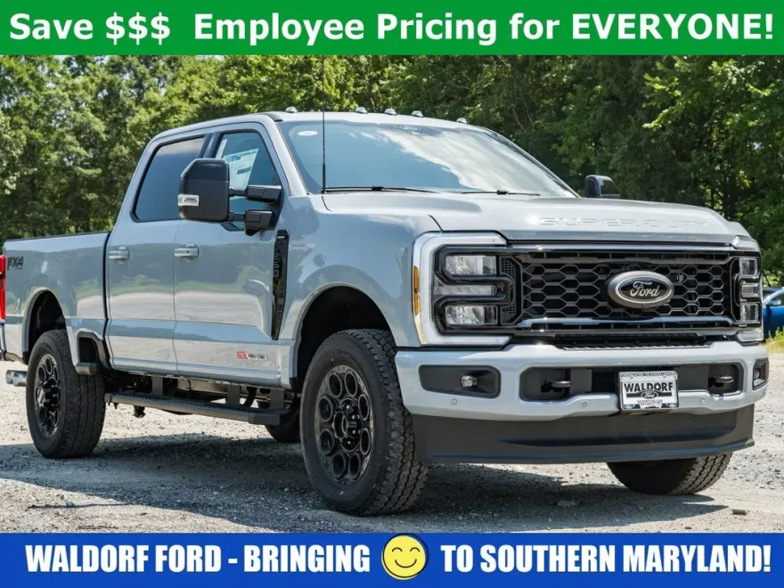 2025 Ford F-250 Lariat photo 1