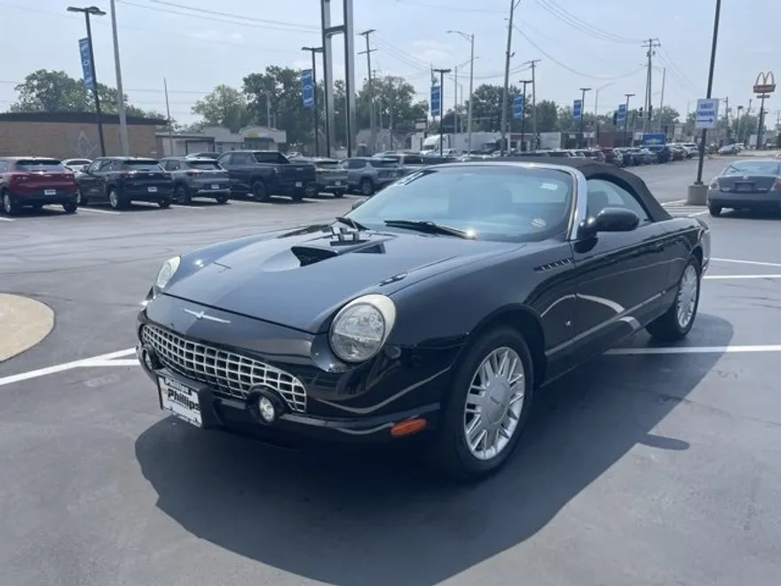 2003 Ford Thunderbird Deluxe photo 1