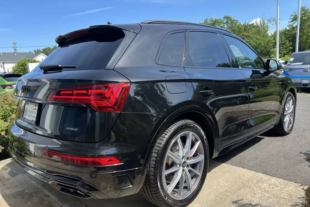 2024 Audi Q5 S line Premium Prestige photo 1