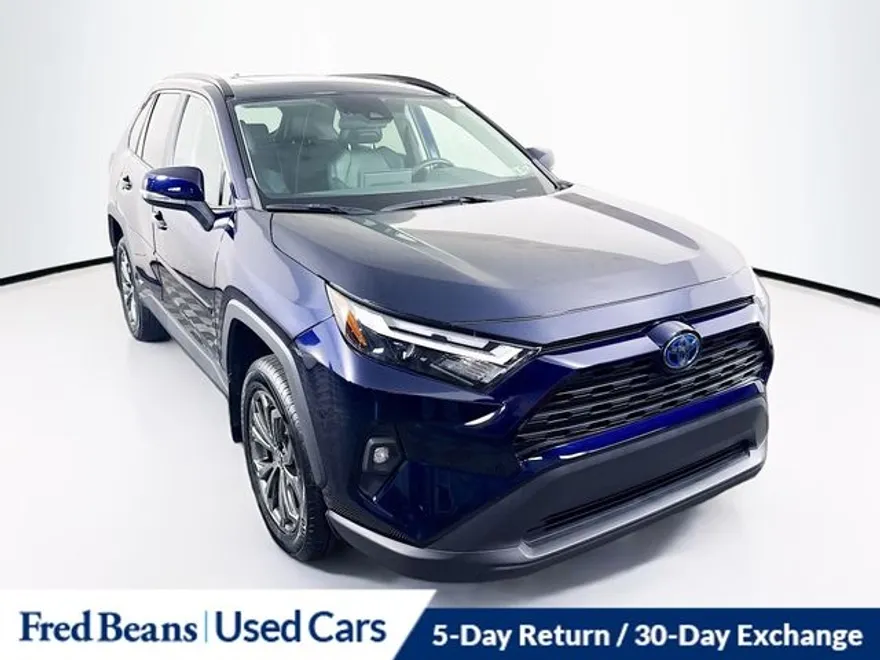 2022 Toyota RAV4 Hybrid XLE Premium photo 1
