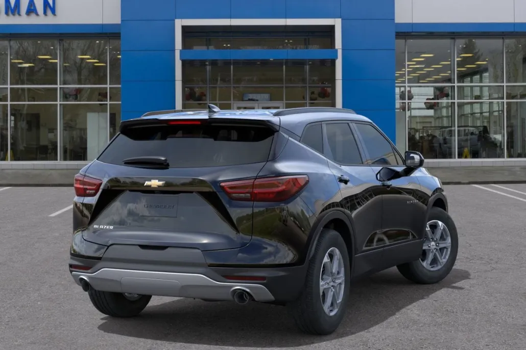2025 Chevrolet Blazer 2LT photo 1