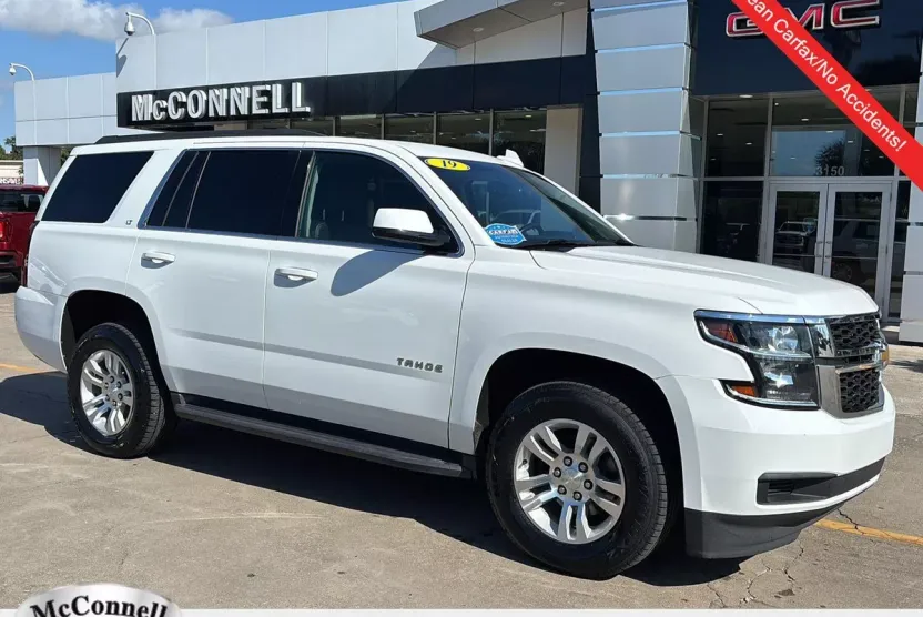 2019 Chevrolet Tahoe LT photo 1