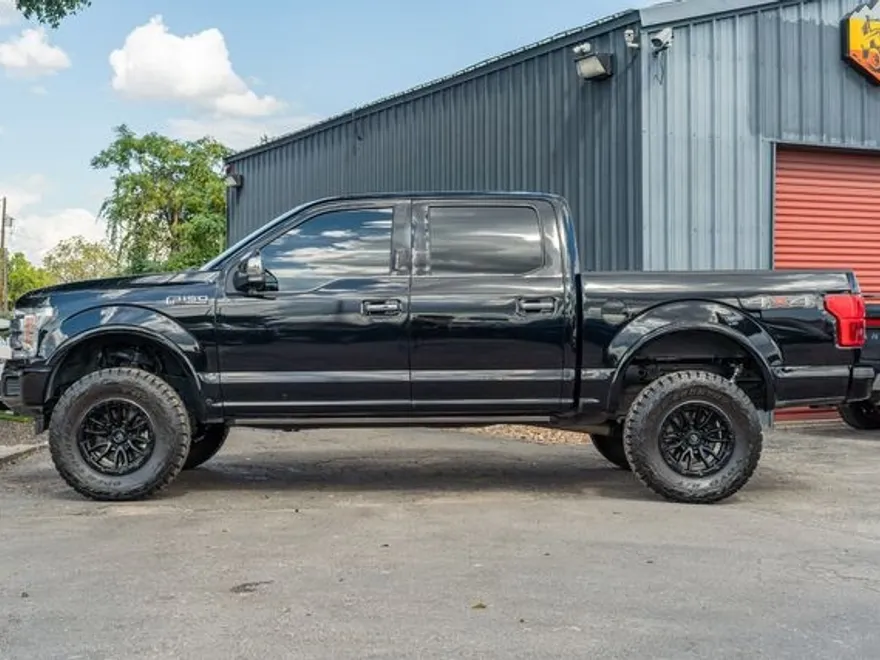 2018 Ford F-150 Platinum photo 1