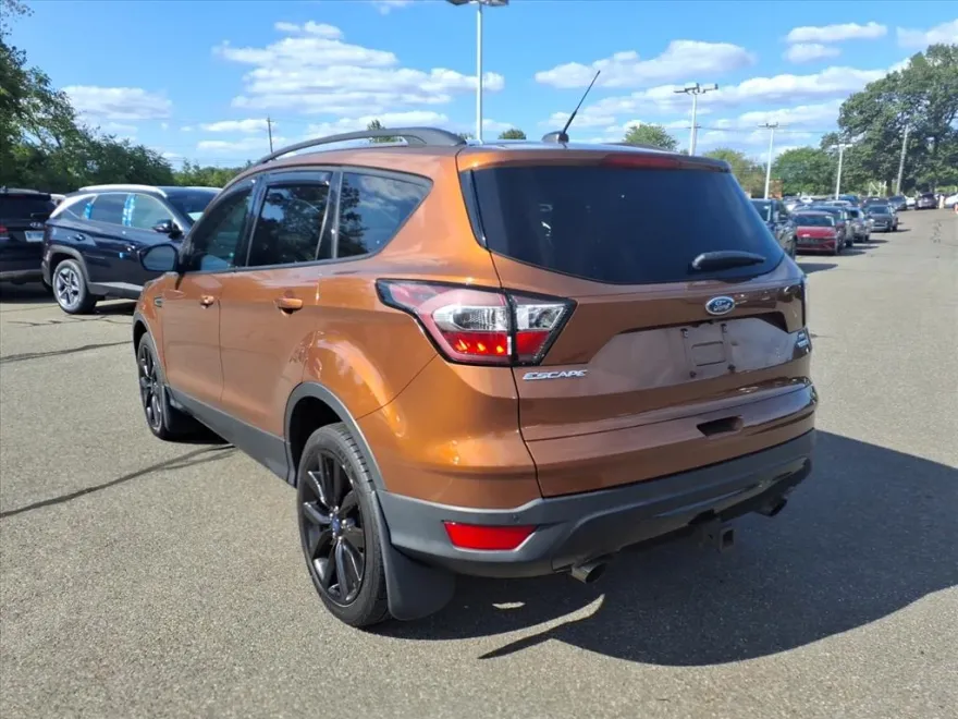 2017 Ford Escape SE photo 1