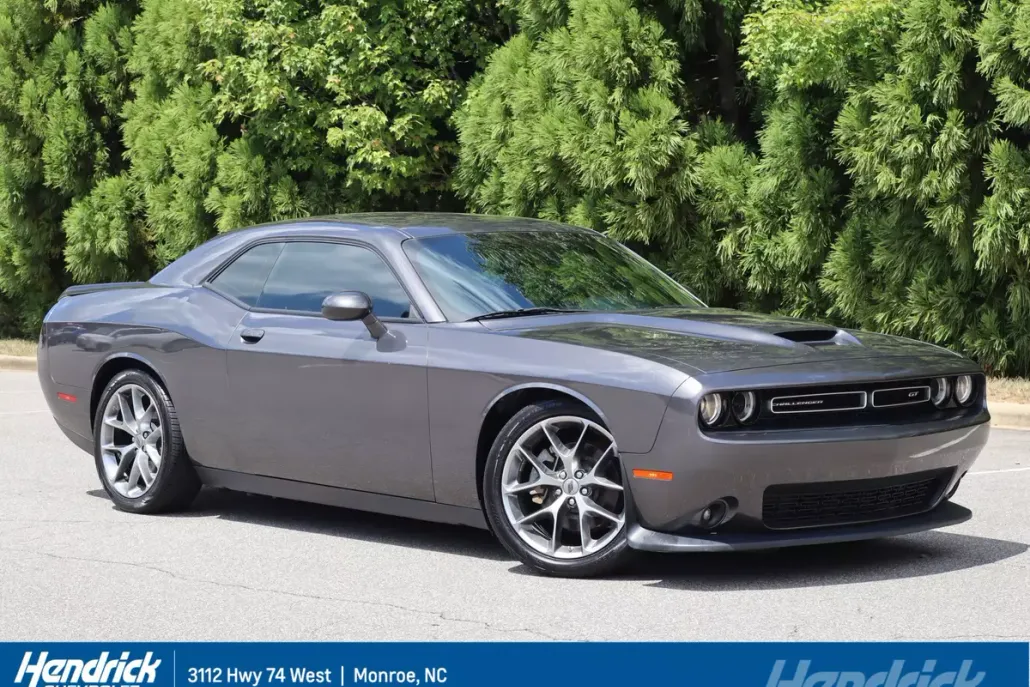 2022 Dodge Challenger GT photo 1
