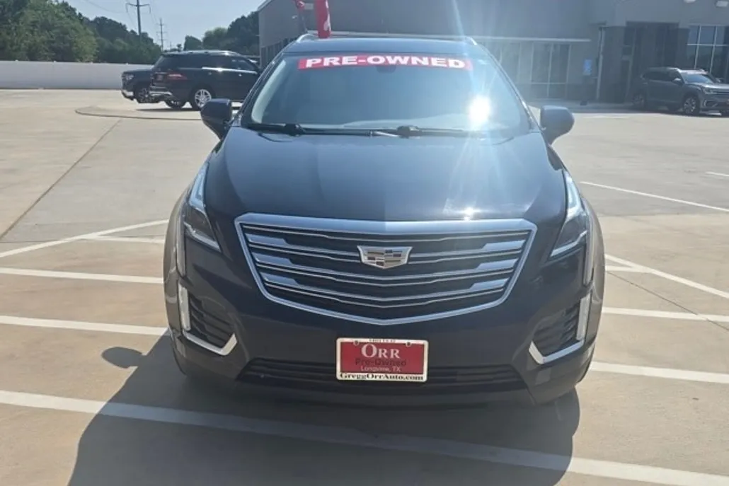 2017 Cadillac XT5 Premium Luxury photo 1