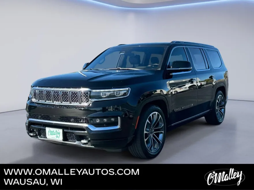 2022 Jeep Grand Wagoneer III photo 1