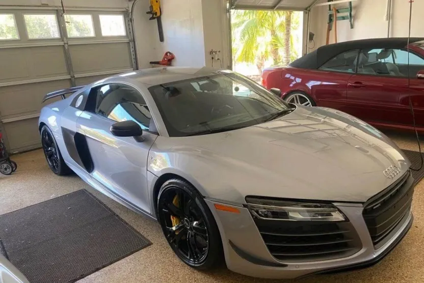 2015 Audi R8 5.2 photo 1