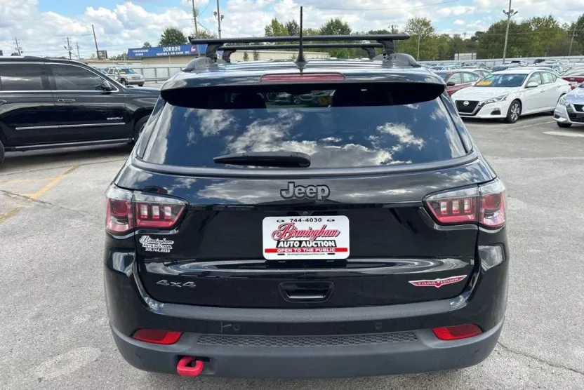 2021 Jeep Compass Trailhawk photo 1