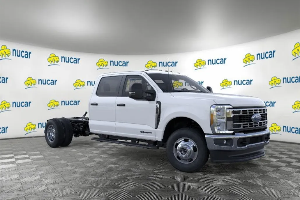 2026 Ford F-350 XL photo 1