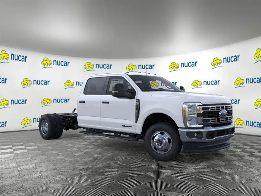 2026 Ford F-350 XL photo 1
