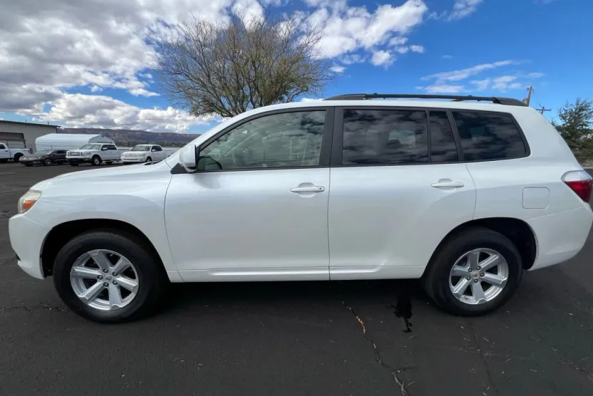 2009 Toyota Highlander Sport photo 1