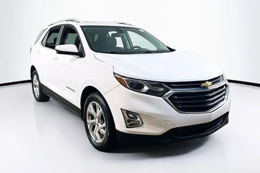 2019 Chevrolet Equinox LT photo 1