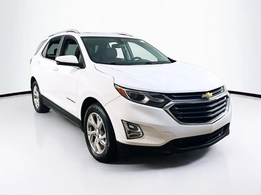 2019 Chevrolet Equinox LT photo 1