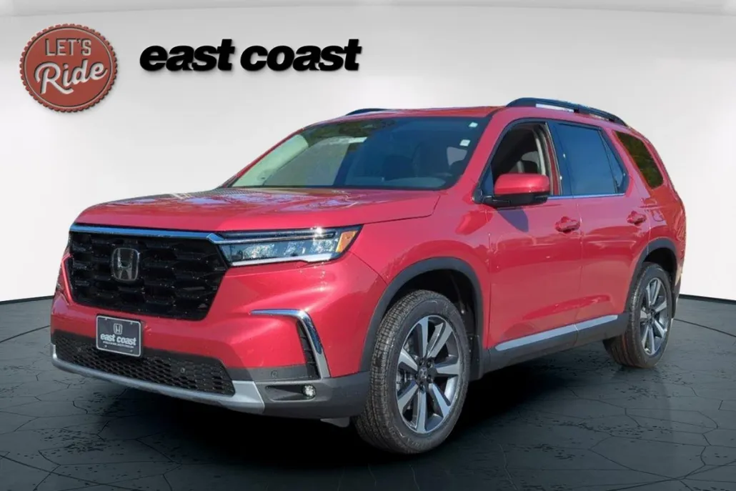 2025 Honda Pilot Touring photo 1