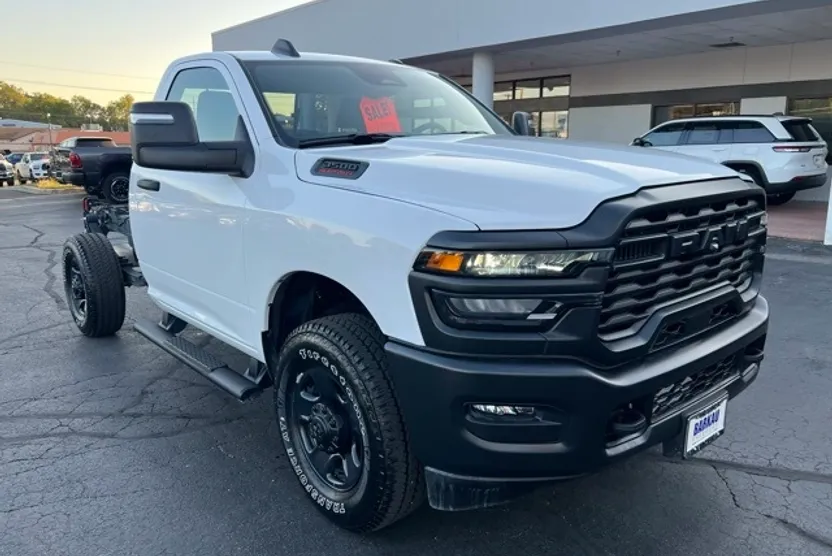 2025 Ram 3500 Tradesman photo 1