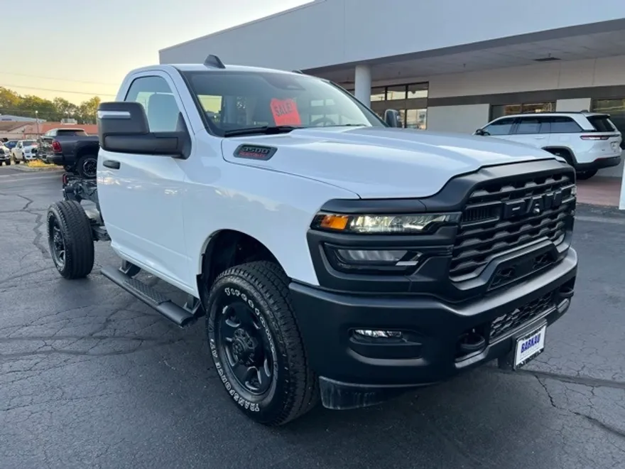 2025 Ram 3500 Tradesman photo 1