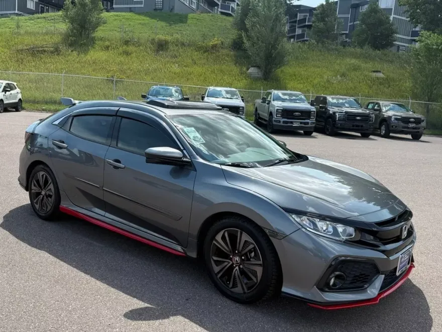 2018 Honda Civic EX-L Hatchback photo 1