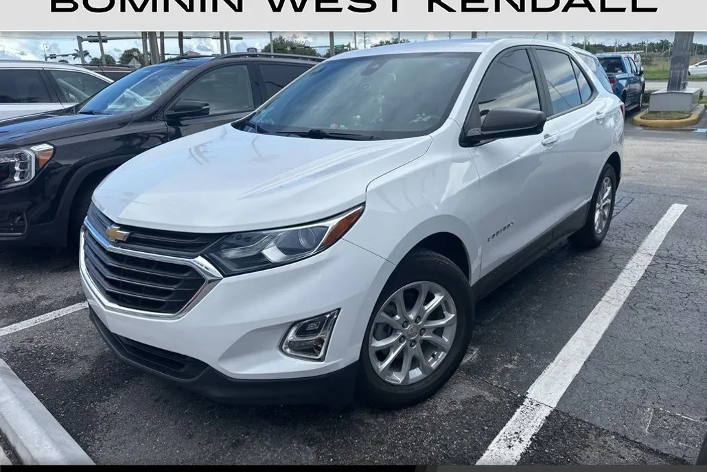2021 Chevrolet Equinox LS photo 1
