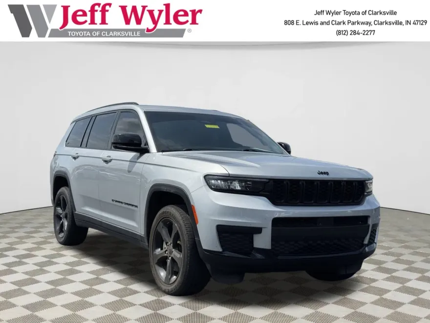 2022 Jeep Grand Wagoneer III photo 1