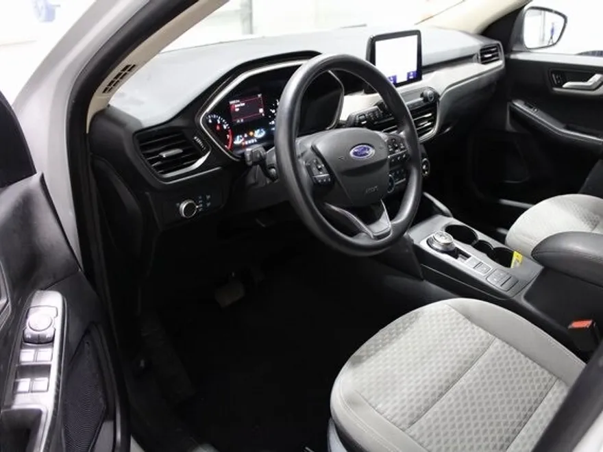 2020 Ford Escape SE photo 1