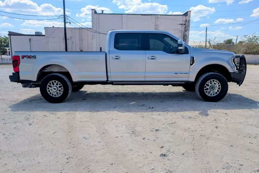 2022 Ford F-350 photo 1