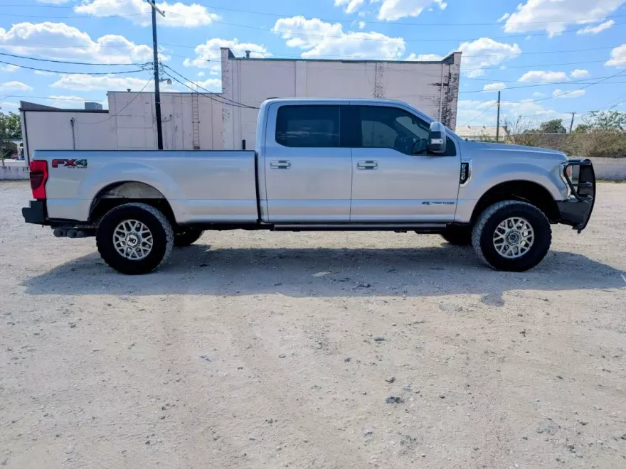 2022 Ford F-350 photo 1