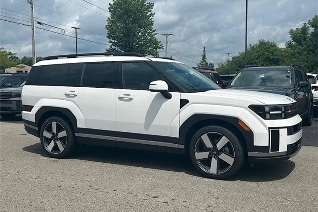 2025 Hyundai Santa Fe Limited photo 1