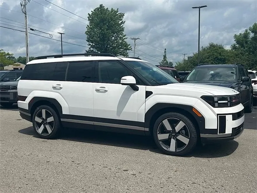 2025 Hyundai Santa Fe Limited photo 1