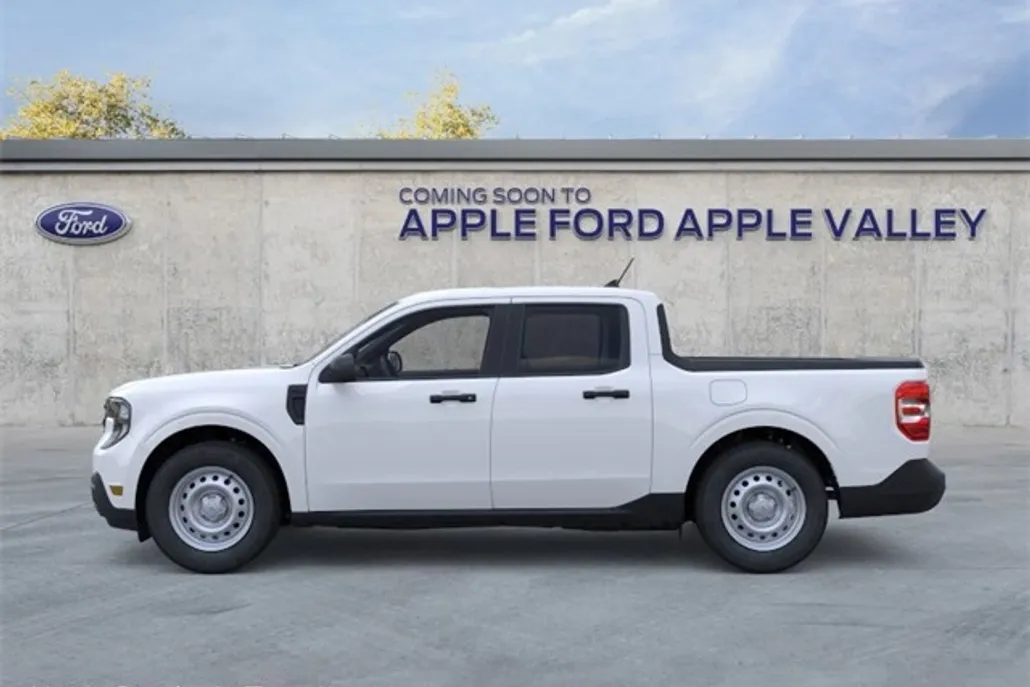 2025 Ford Maverick XL photo 1