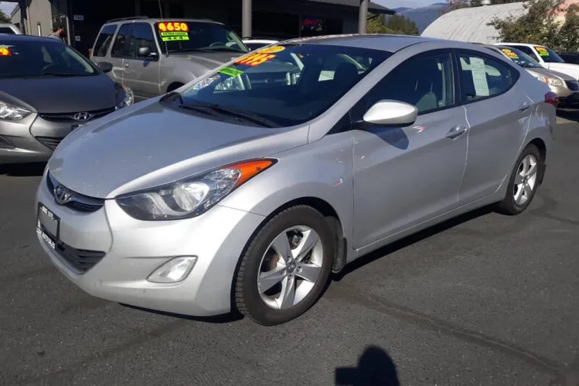 2012 Hyundai Elantra GLS photo 1