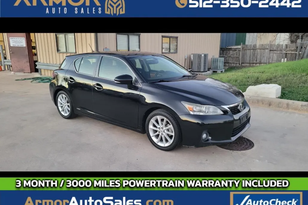 2013 Lexus CT 200h photo 1