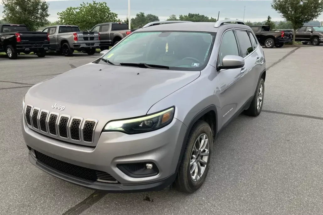 2019 Jeep Cherokee Latitude photo 1