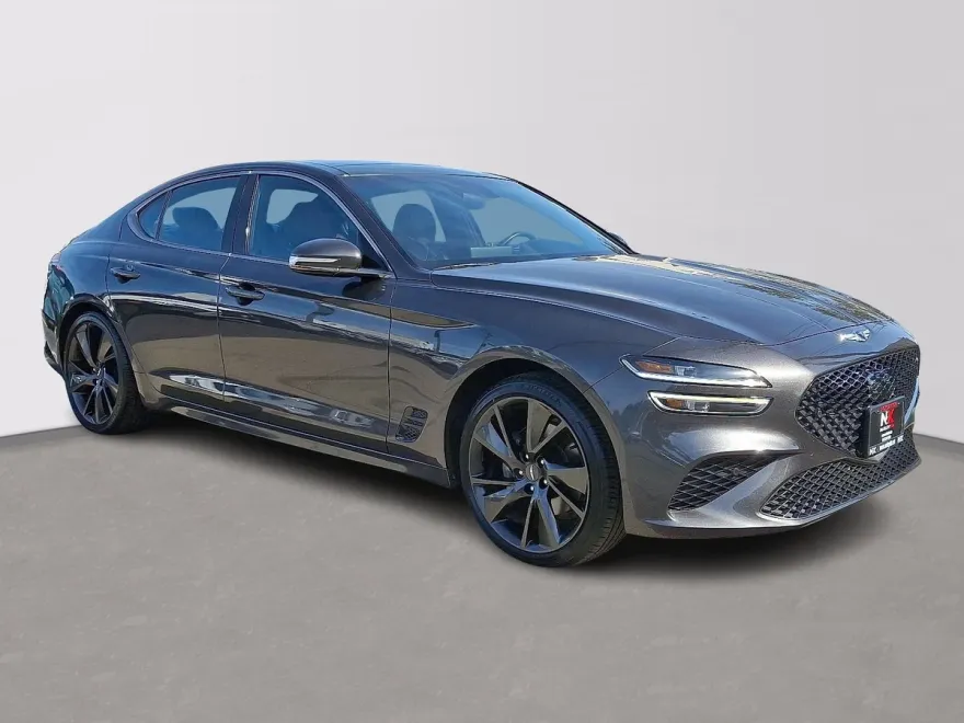 2023 Genesis G70 2.0T photo 1